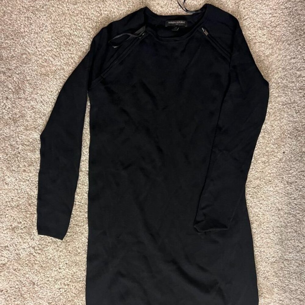 Banana Republic stretch fitted long sleeve black sweater/knit dress